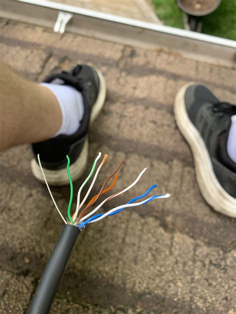 Before doing anything, disconnect the power to the cable. . Splicing starlink cable